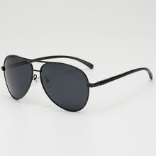 Load image into Gallery viewer, Classic Polarized Sunglasses