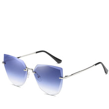 Load image into Gallery viewer, Asilkaroad Ladies fashion personality without borders the cat's eye sunglasses