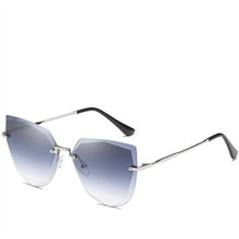 Load image into Gallery viewer, Asilkaroad Ladies fashion personality without borders the cat's eye sunglasses