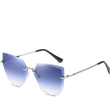 Load image into Gallery viewer, Asilkaroad Ladies fashion personality without borders the cat's eye sunglasses