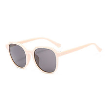 Load image into Gallery viewer, 2019 New Fashion Women Cat Eye Classic Polarized Sunglasses